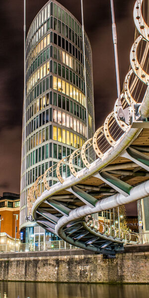 Valentine Bridge in Bristol at night