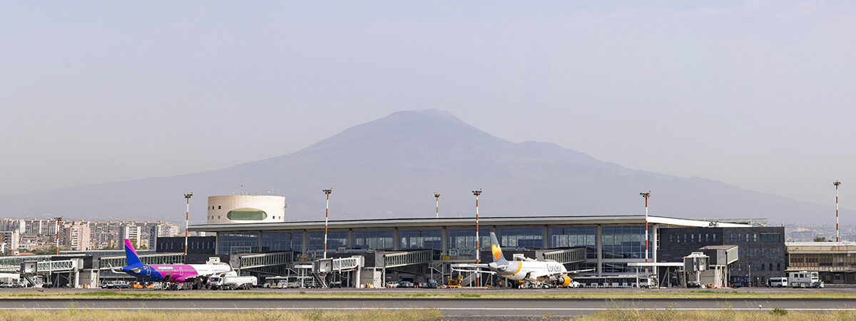 Etna view from Terminal A